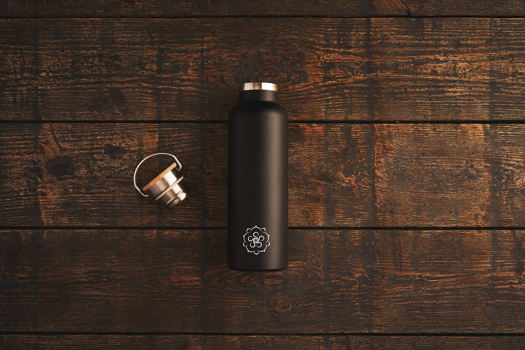 The Kakuzō Tea Bottle